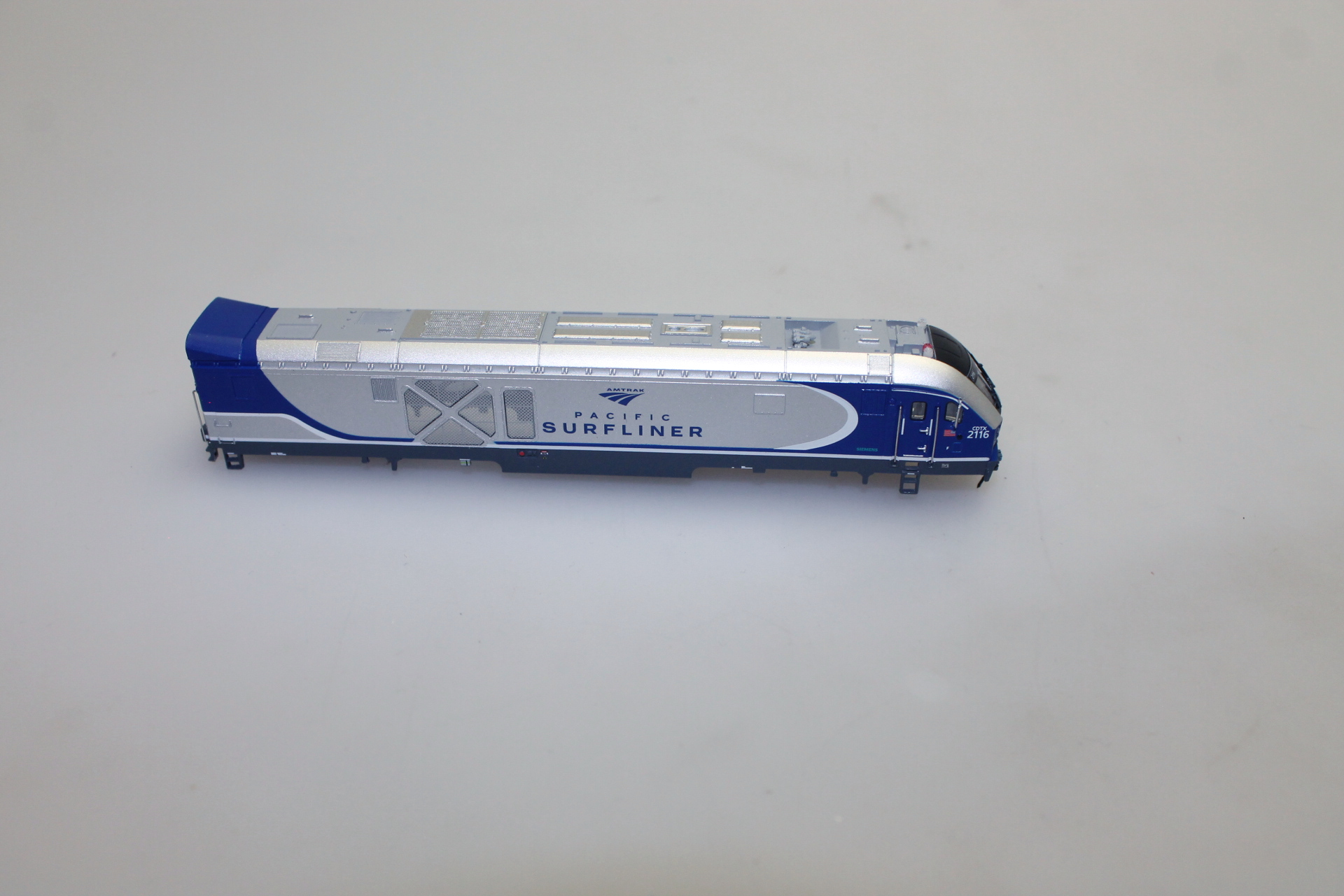 (image for) Loco Shell Amtrak Pac. Surfliner #2116 (N Scale SC-44)